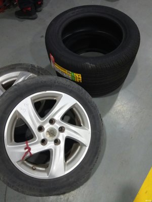 途虎更換愛車輪胎,小福二次進藏