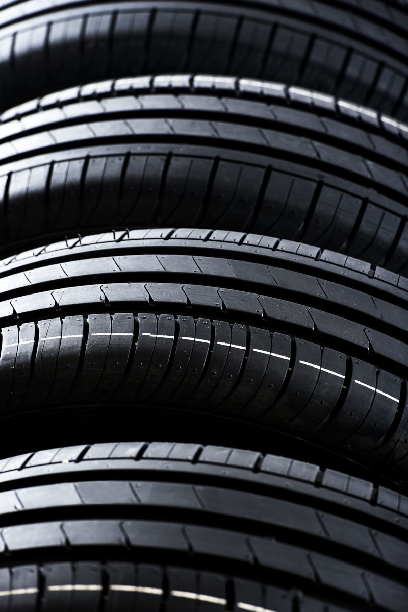 夏季汽車輪胎圖片素材-創(chuàng)意圖片素材-jpg圖片格式-mac下載素材下載
